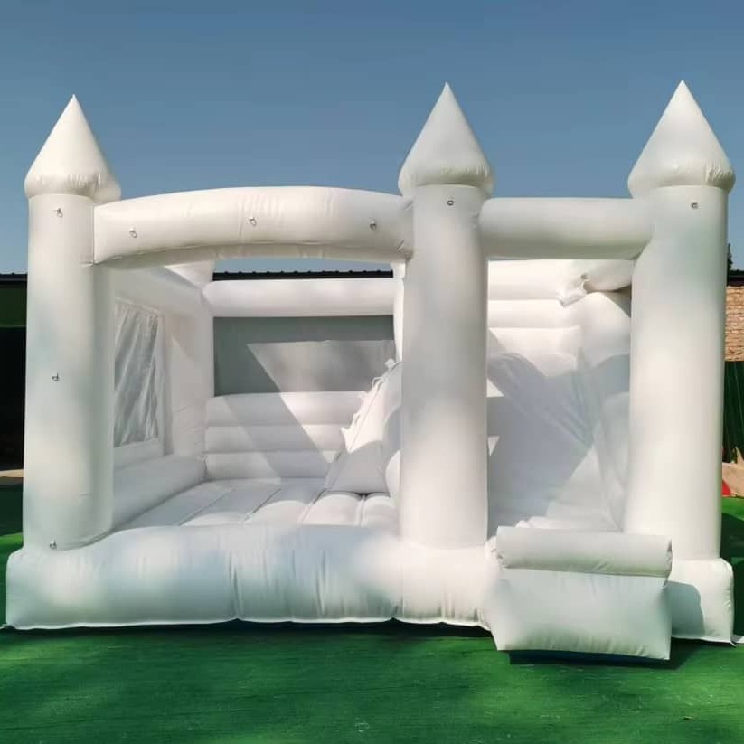 Castillo de bodas, castillo hinchable, parque infantil, trampolín grande al aire libre, tobogán, piscina, castillo travieso, equipo de entretenimiento image 3