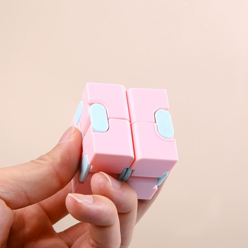 Infinity Cube fidget toy — Infinite Rubik's Cube, compact 4×8 cm, pastel colors