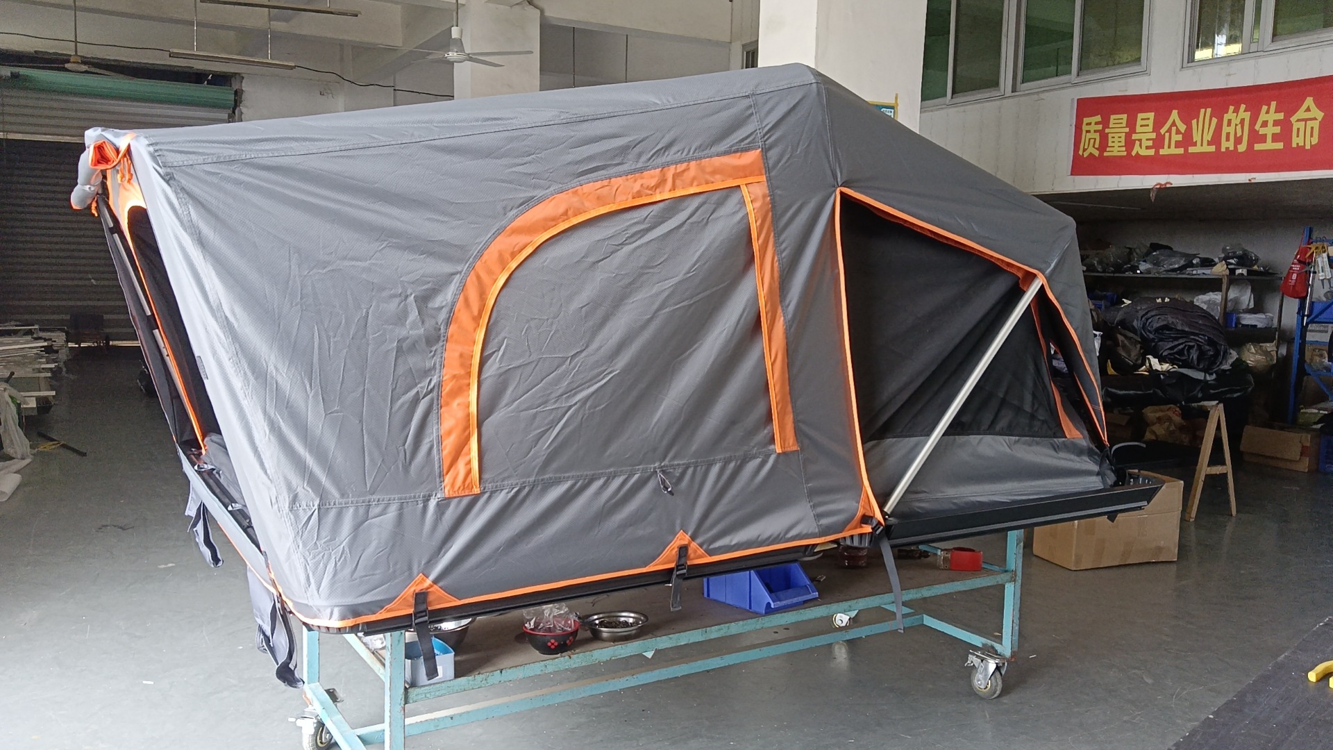 Roof Tent Suv Off-Road Vehicle Self-Driving Tour Camping Foldable 3-4 Person Hardtop Portable Quick-Install Car Roof Tent