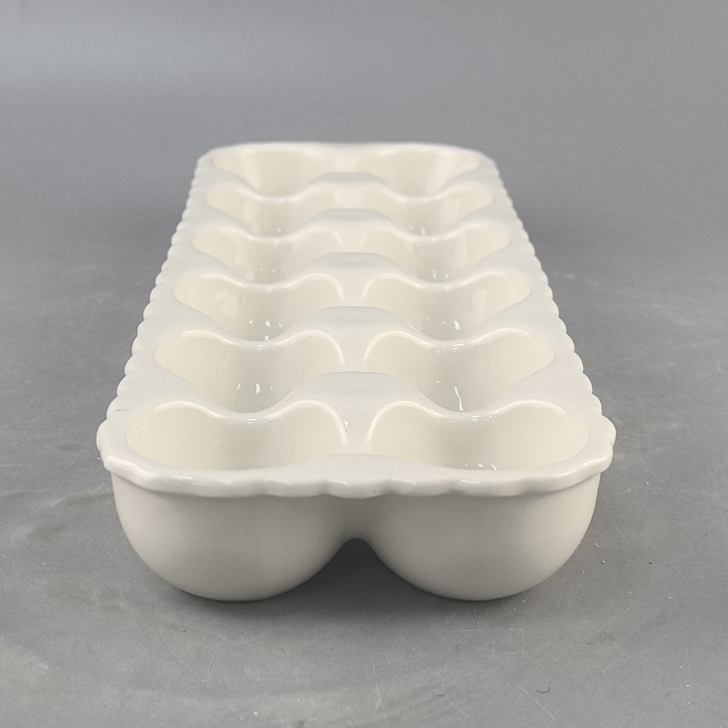 Caja de almacenamiento anti-colisión de huevos de cerámica de pascua transfronteriza de alto valor para regalos de pascua