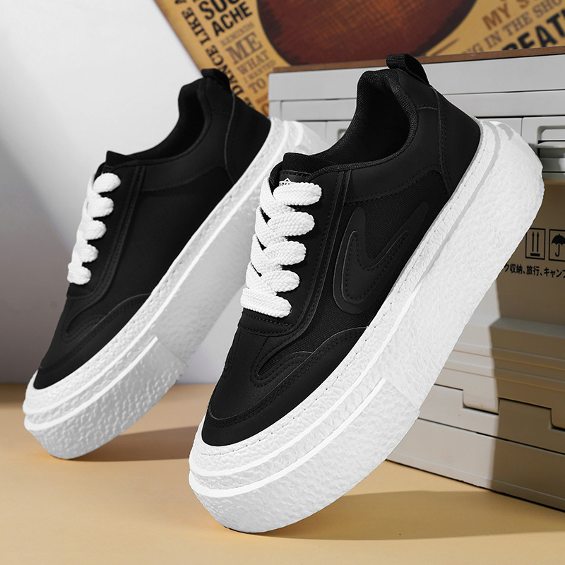 Nuevos zapatos de hombre de verano coreano de moda universal zapatos blancos para hombres zapatos casuales al aire libre zapatos de lona zapatos de moda zapatos para hombres