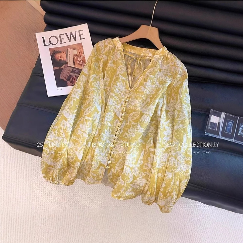 French Style Printed V-Neck Long-Sleeved Shirt for Women 2025 Summer New Style Loose Slimming Look Elegant Light Sun Protection Top