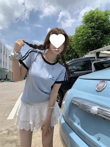 [40-Thread Count Faux Cotton] Women's Short-Sleeved Top with Three Stripes, Round Neck, Slim-Fit Embroidered Outerwear T-Shirt—Blue