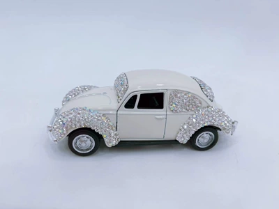 New Car Ornaments, Car Interior Creative Car Model Ornaments, Diamond Decorations for the Car Interior, Diamond-Encrusted Classic Cars (Car ornaments) - white