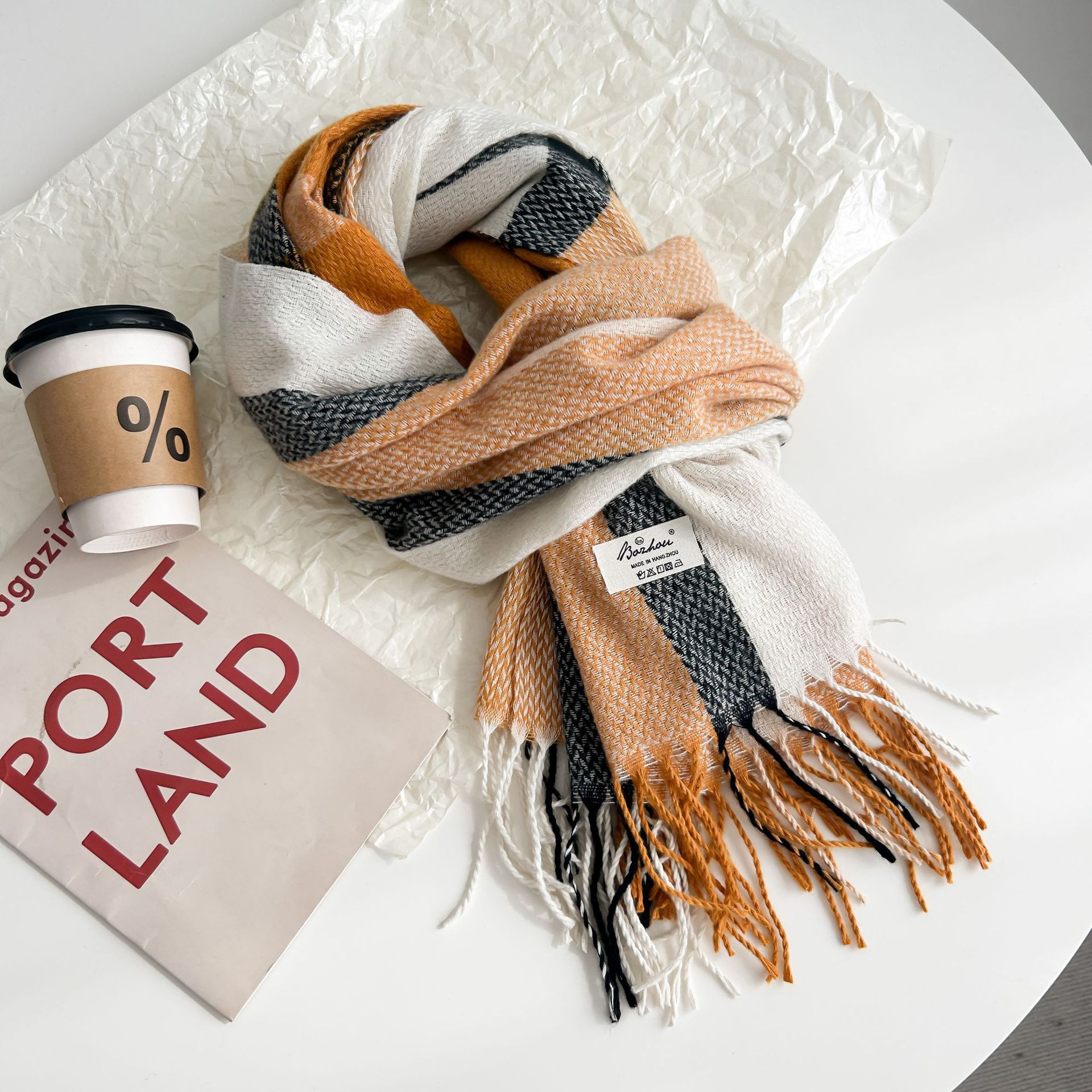 Transfronterizos otoño invierno calentamiento bufandas de bolsillo en estilo universitario de imitación de cachemira de color buñuelo largo medio de moda