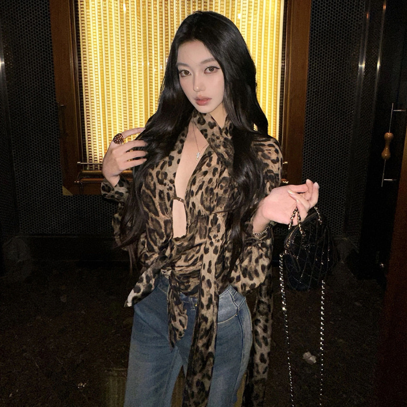 2025秋季跨境新款美式深V时尚潮流豹纹长袖修身气质百搭T恤上衣女|undefined
