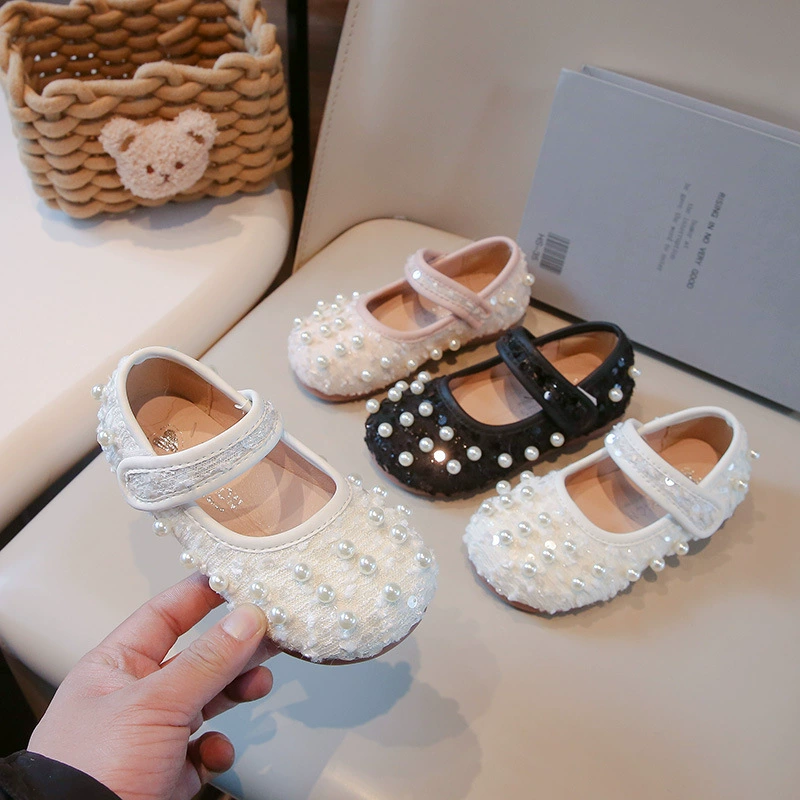 Маленькие ароматные кожаные туфли для девочек 2025 весна и осень новые детские жемчужные иностранные туфли принцессы