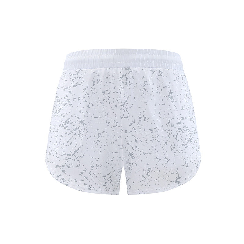 Nuevos pantalones cortos deportivos de poliéster casual al aire libre para correr yoga fitness pantalones de tres puntos de verano Pantalones cortos de secado rápido para mujeres
