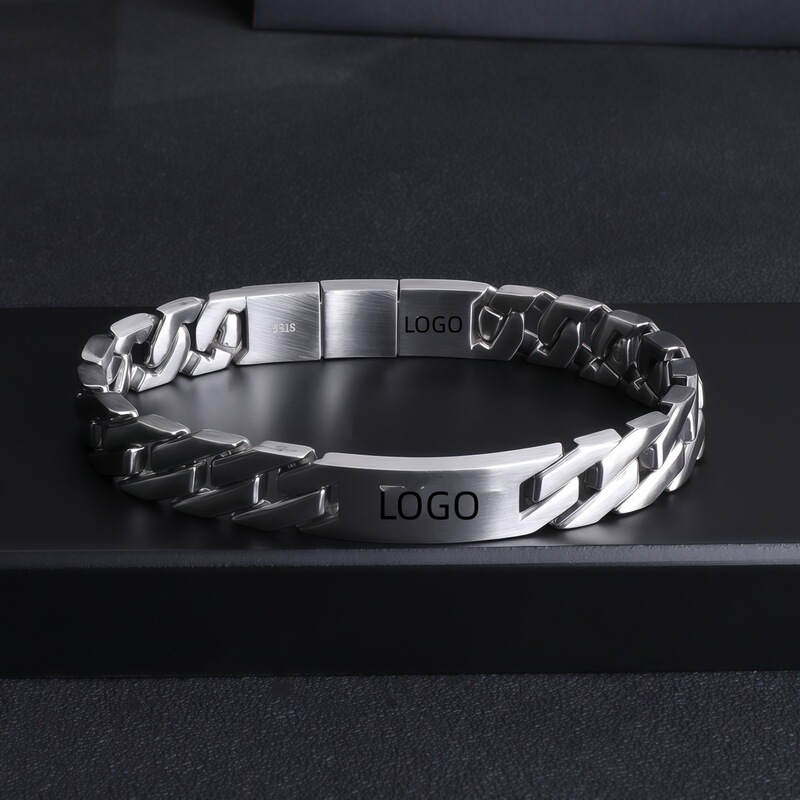 Titanium Steel Men's Bracelet, European and American Trendy, Simple and Versatile, Personalized Hand Jewelry, Light Luxury Style, Adjustable for Men