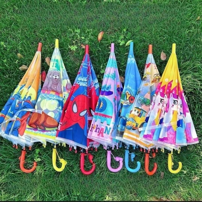 見栄えの良い子供用傘卸売かわいい漫画傘超軽量ロングハンドル半自動幼稚園傘ホイッスル付き|undefined