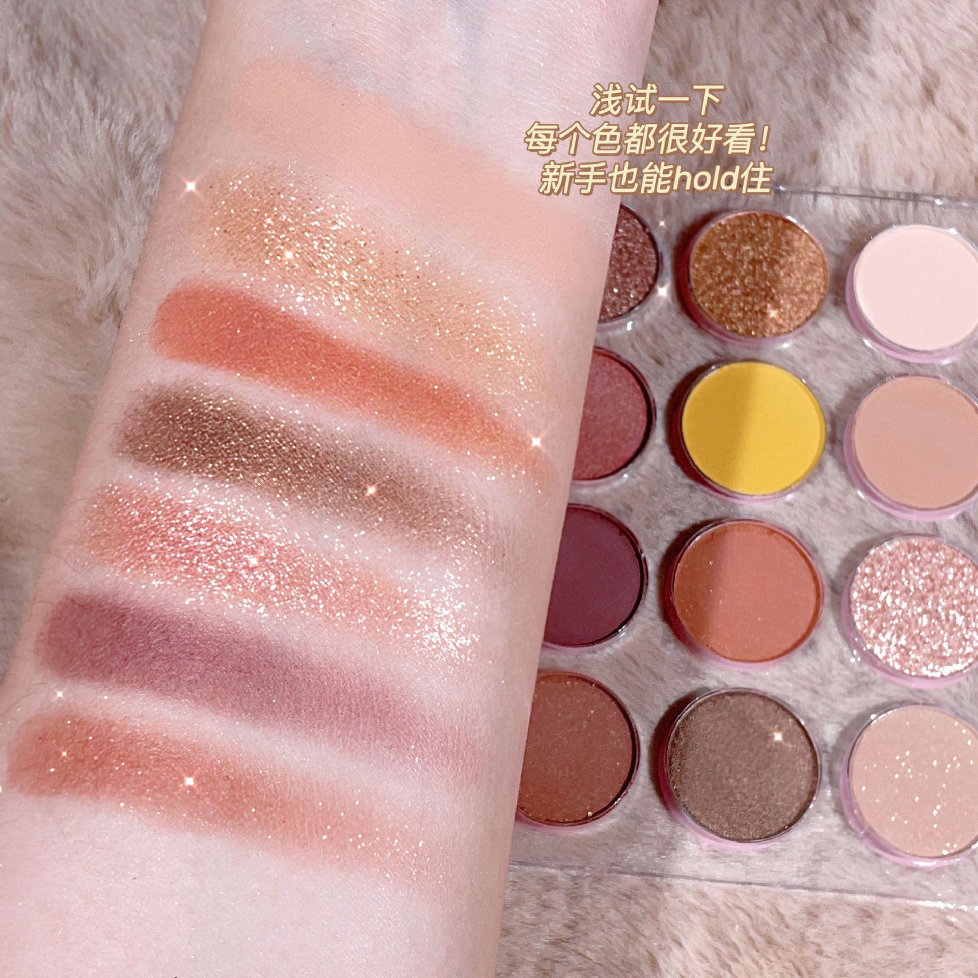 Placa de sombra de ojos de doce colores acrílico mate perlado fino flash tierra color mágico barato maquillaje polvo placa para estudiantes