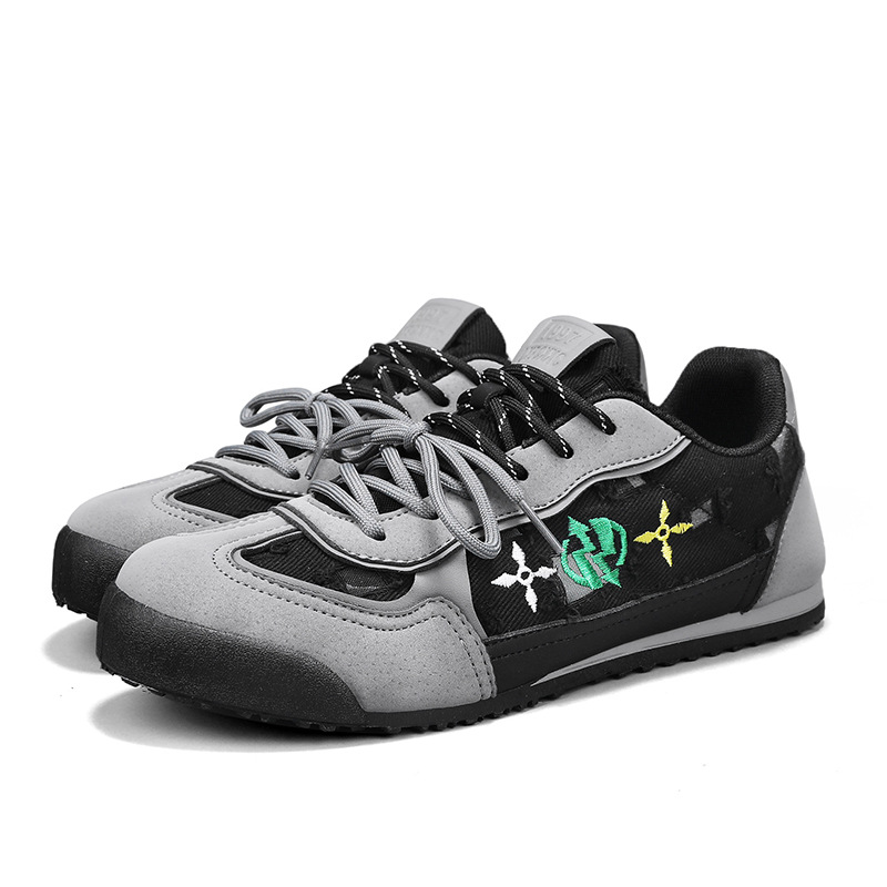 Zapatos casuales de entrenamiento alemán para hombres, zapatos deportivos de verano 2025, cordones dobles para hombres, estilo universitario plano, zapatos de moda de todo fósforo para hombres