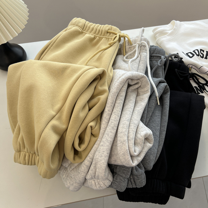 Korean Style Solid Color Cuffed Jogger High-Waisted Fleece-Lined Sweatpants for Women, Loose Thickened Casual Pants for Autumn and Winter Students Korean Style Solid Color Cuffed Jogger High-Waisted Fleece-Lined Sweatpants for Women, Loose Thickened Casual Pants for Autumn and Winter Students