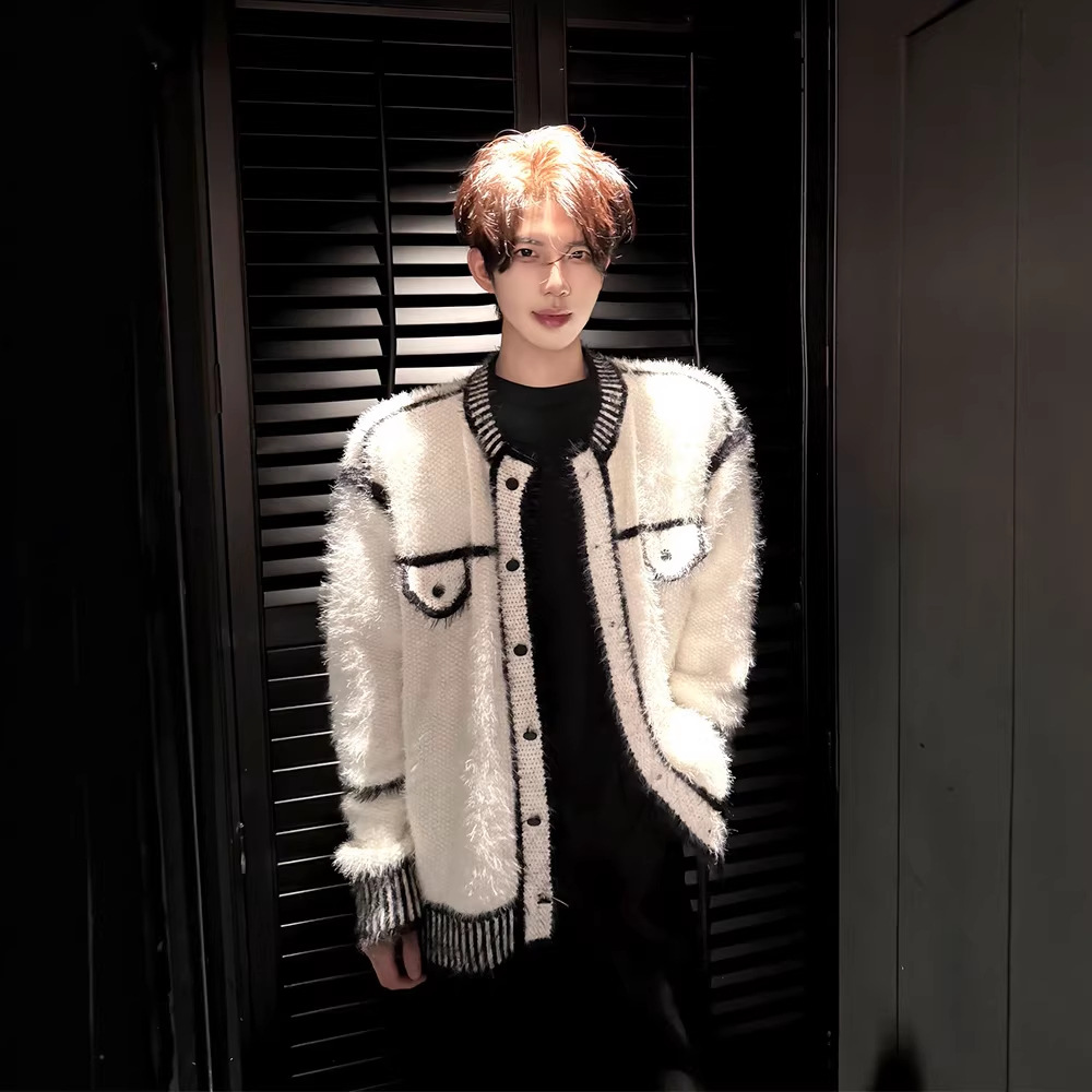 Apricot Small Fragrant Style Plush Cardigan Jacket Male Model Wears American Retro Lazy Style High-End Knitted Knitwear