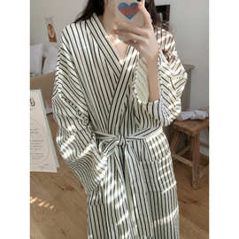2025秋季新款条纹棉双层棉纱睡衣简约宽松家居服浴袍女