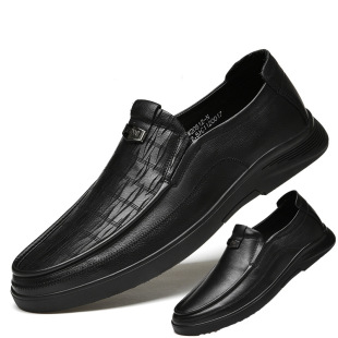 shoes�����¿���[�y���eЬ�r���n��һ�_����Ƥ��Ьܛ�����ְ�