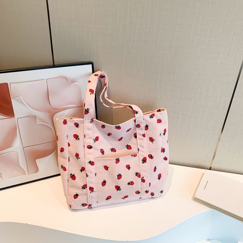 Bolsa de impresión de velcro versátil 2024 nueva bolsa de almacenamiento de gran capacidad de un solo hombro bolso de tela de fresa