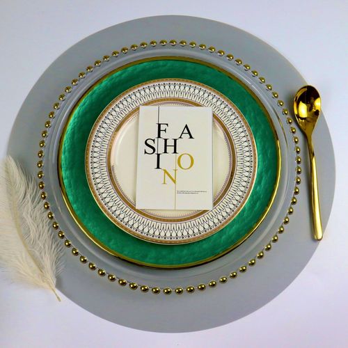 Nordic light luxury gold edge green Western dinner plate household fruit and dessert plate hotel wedding sample room decoration serving plate