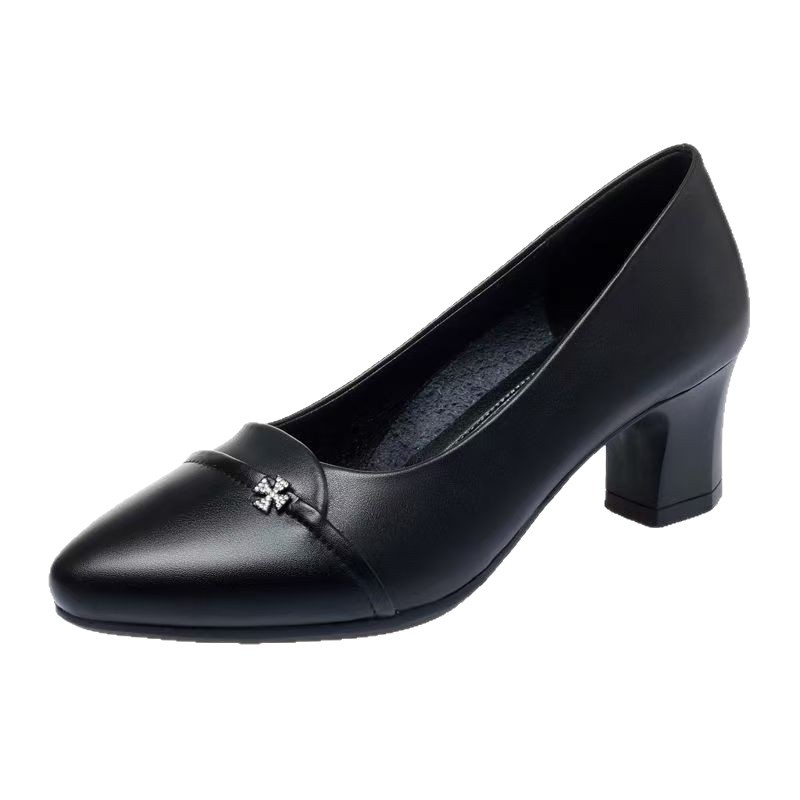 2026 primavera y otoño nuevos zapatos de cuero suave de tacón único de la mujer universal cómodo zapatos de madres de mediana edad zapatos de trabajo