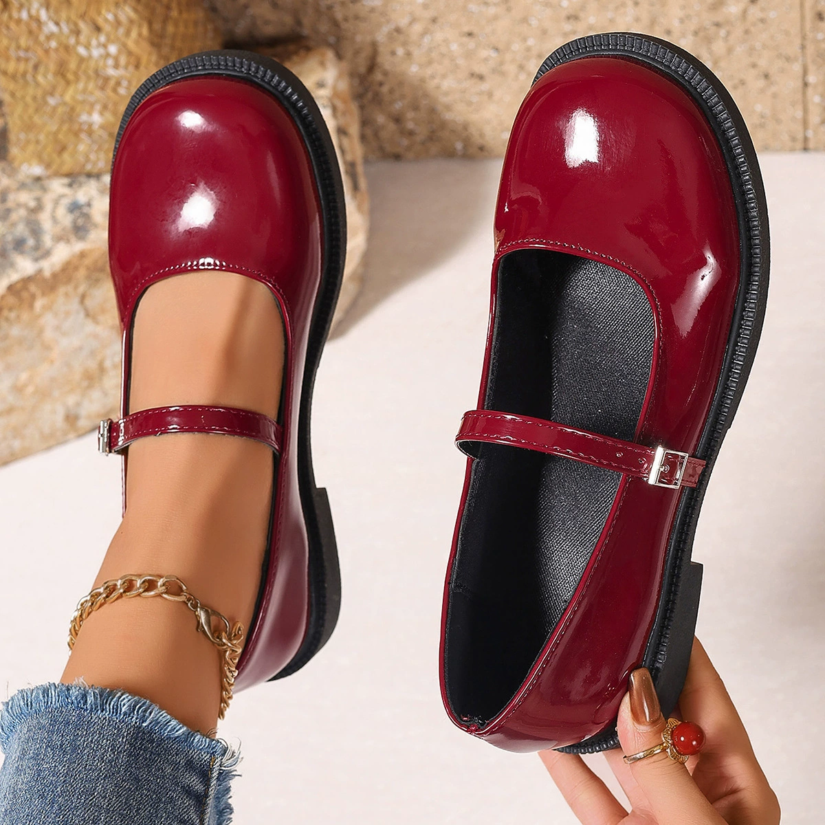 Внешняя торговля женская обувь женская плоская подошва мягкая подошва обувь 2024 новая квадратная обувь маленькая кожаная обувь женская четверка обувь женская