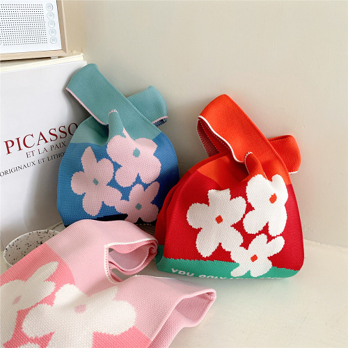 New floral niche design girl's knitted handbag women's one-shoulder knitted fashion versatile personalized casual trendy bag