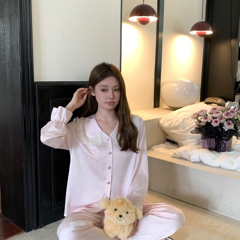 Summer New Style Ice Silk Pajamas for Women, Sweet Style Doll Collar Cardigan, Long-Sleeved Thin Style, High-End Home Wear Set Summer New Style Ice Silk Pajamas for Women, Sweet Style Doll Collar Cardigan, Long-Sleeved Thin Style, High-End Home Wear Set