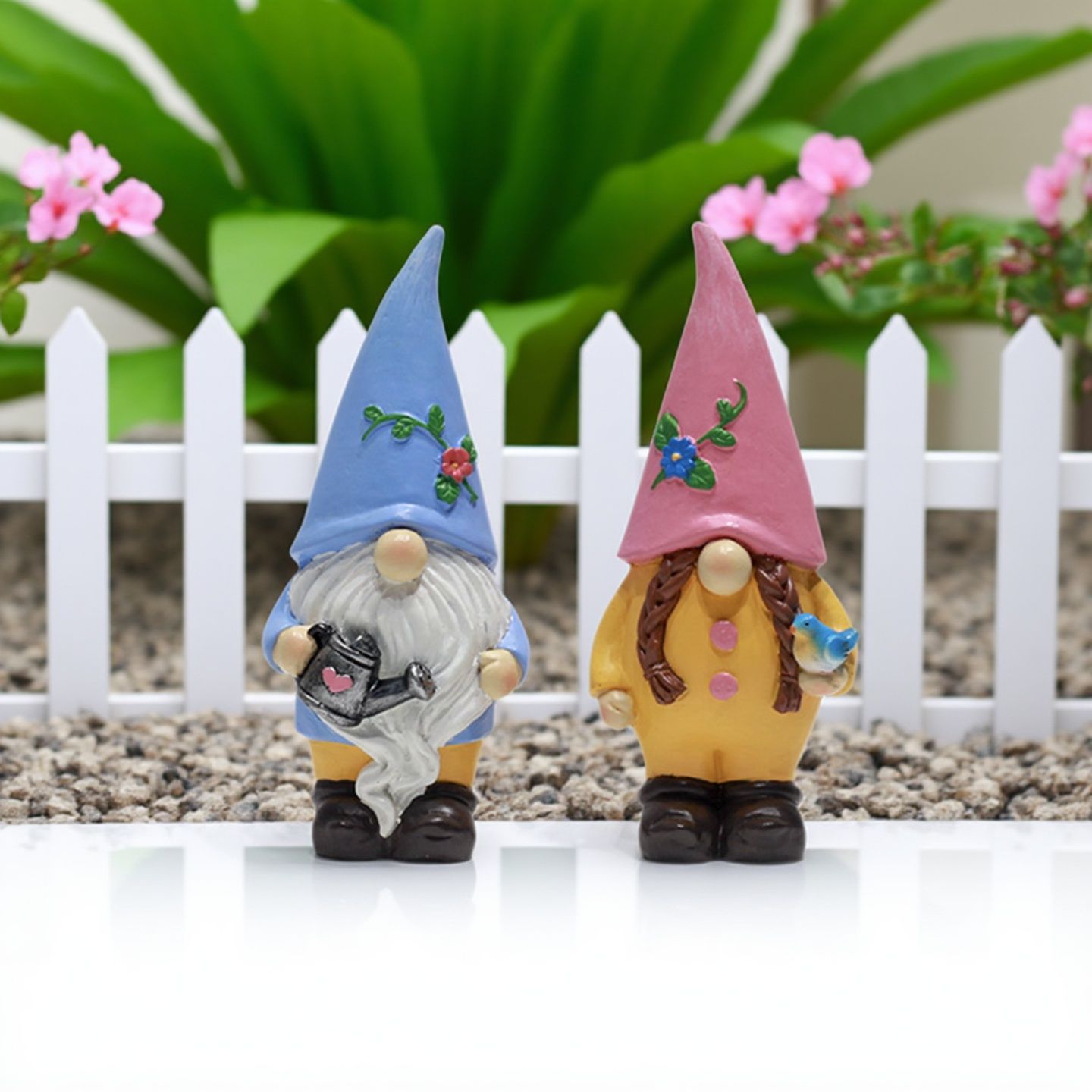 跨境新款情人节小矮人精灵家居摆件侏儒装饰品花园庭院树脂工艺品