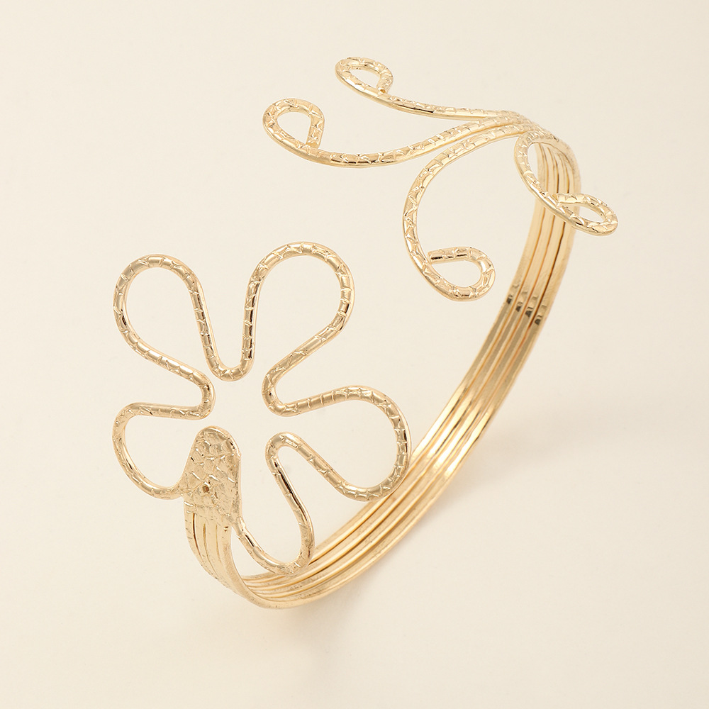 24g Weight Alloy Pendant Material No Inlaid Inlay Material arm bracelet Classification Alloy Chain Material Anniversary, Business, Travel Occasion Alloy Material Geometric Pattern All Seasons Season Women'S Gender Fashion Style Fashion Hollow Geometric Pattern Butterfly Leaf Alloy Bracelet 10