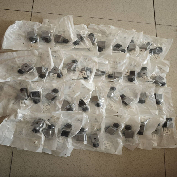 丹麦Danfoss 连接线圈的插头 042N1256 全新原装正品进口丹佛斯