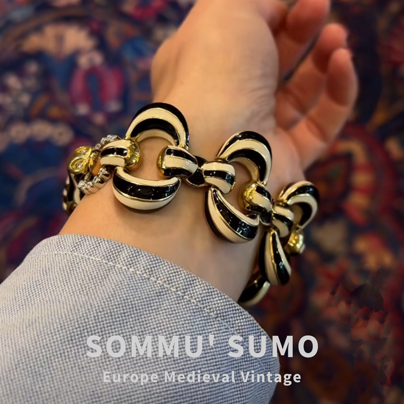 Antique Jewelry Golden Horse Brass Crystal Gemstone Vintage Bracelet Fashion