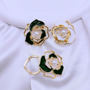 New Camellia Silk Towel Buckle Clip Brooch Corner Buckle Multifunctional Rose Hollow Scarf Buckle Fixed Shawl Buckle