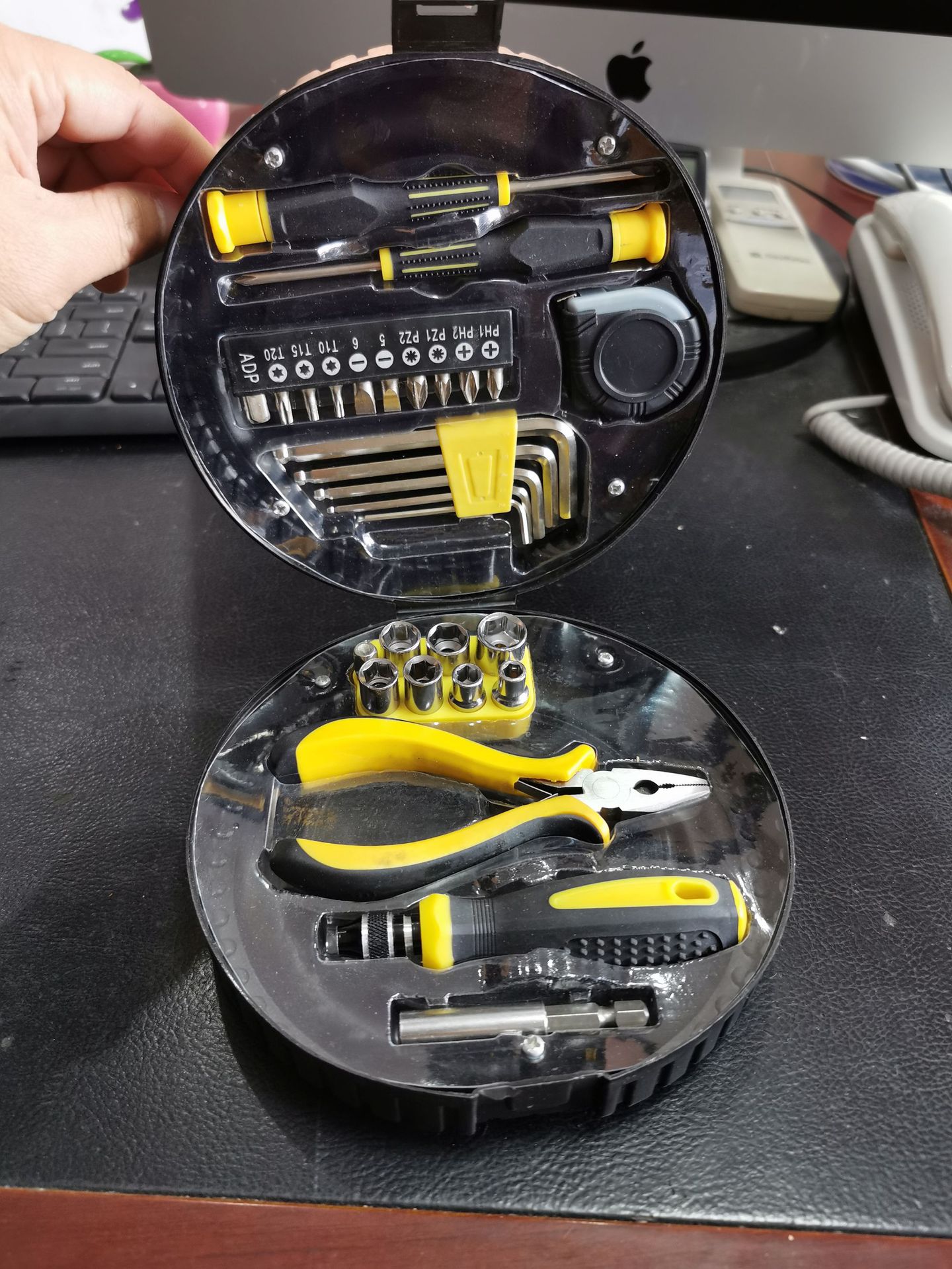 供应礼品小轮胎工具31pc  组合套装，小轮胎工具组套，轮胎工具套