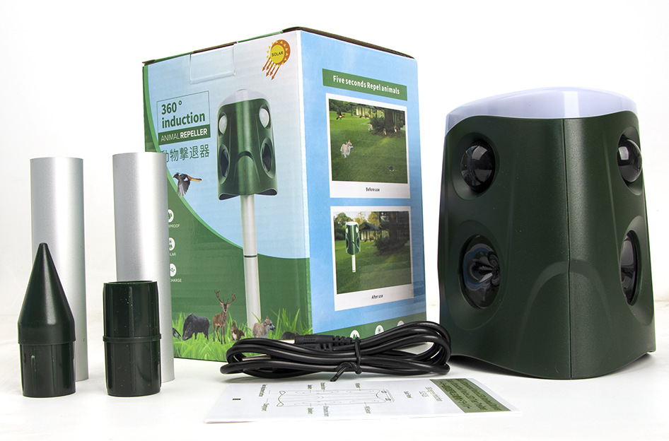 Fábrica al por mayor 360 grados repelente de aves multi-funcional de tres lados cuerno animal Drive al aire libre ultrasónico ratón repelente