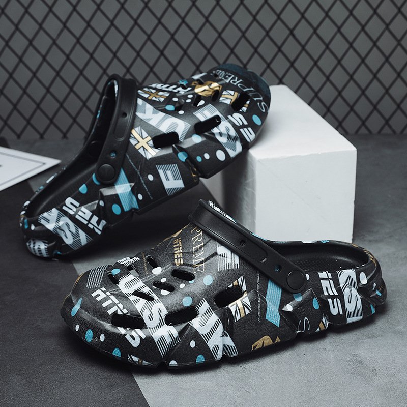 Fashionable classic Crocs-style slippers platform for men and women