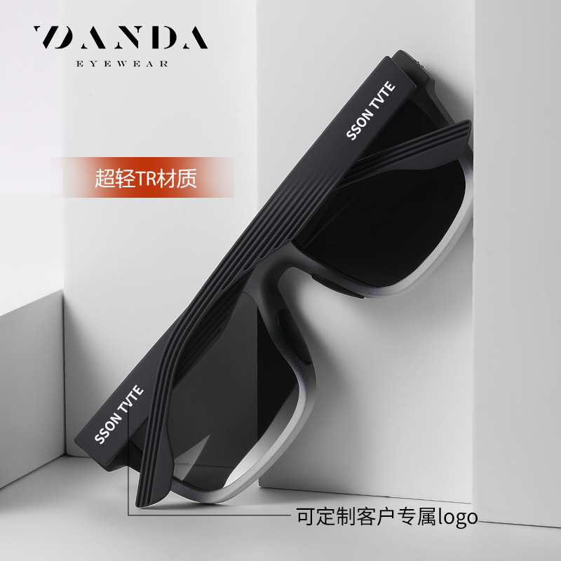 Nuevas gafas de sol polarizadas S11102 Gafas de sol de protección UV para exteriores para hombres Gafas de sol de moda en la calle TR