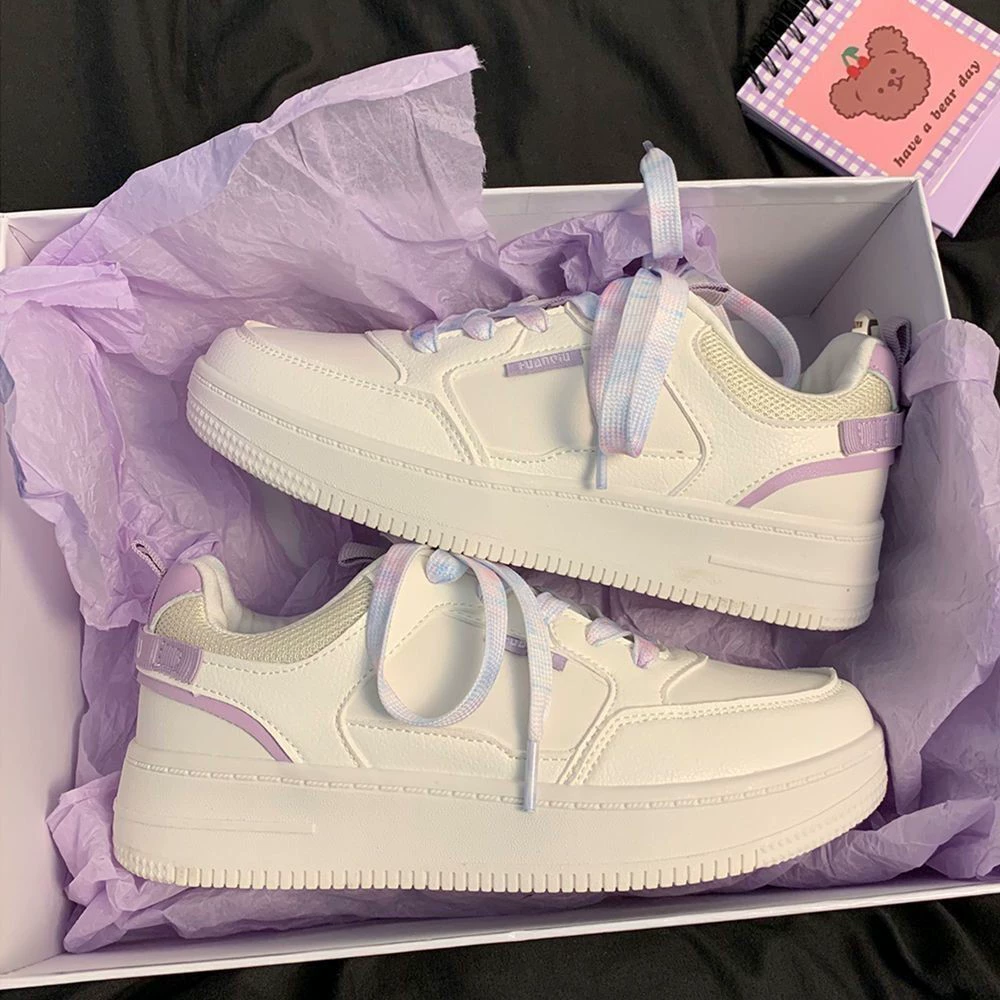 Белые туфли для женщин, новинка лета 2024, женская обувь, универсальные студенческие весенние модные модные кроссовки для спорта и отдыха