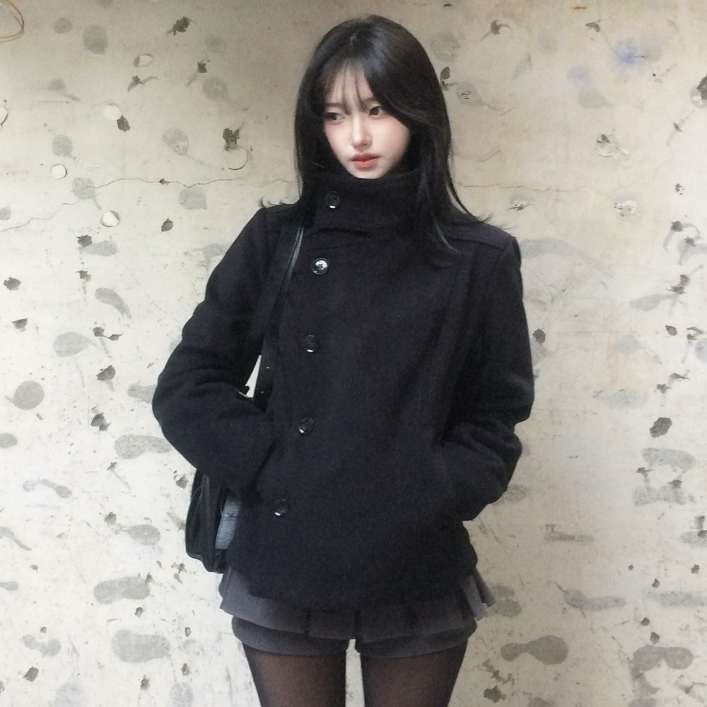 Shipped. Korean-style, chic and elegant, slim-fit, figure-flattering, stand-up collar, single-breasted, black wool coat