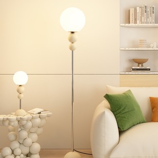 Cream Style Floor Lamp Living Room Sofa Side French Style Light Luxury Bedroom Bedside Minimalist Ins Creative Vertical Table Lamp