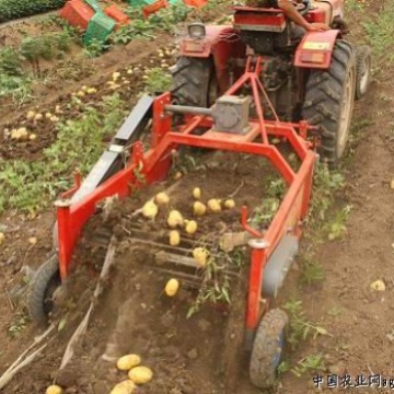 单垄单行收获机   马铃薯收获机   阿里巴巴实拍农用收获机