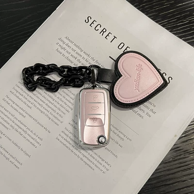 Car key bag Bora, Tayron 300, Tharu 330 - volkswagen-model-a-quicksand-pink-black-chain-leather-pink-heart