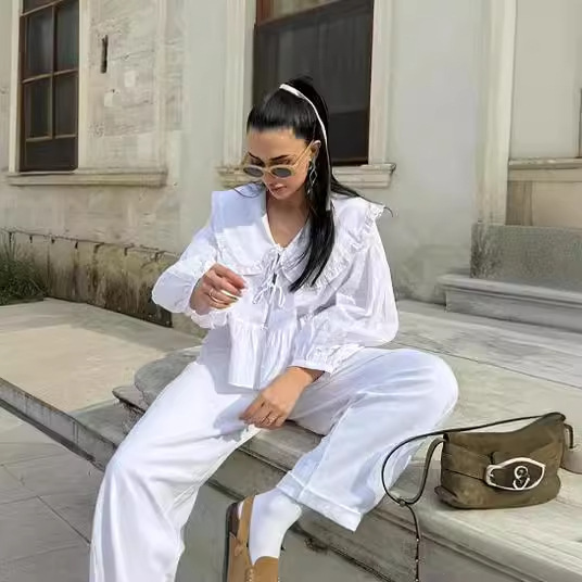 2024 Spring New Women's Clothing European and American Style Fashion Casual All-match 3 Color Doll Collar Lace Shirt Top