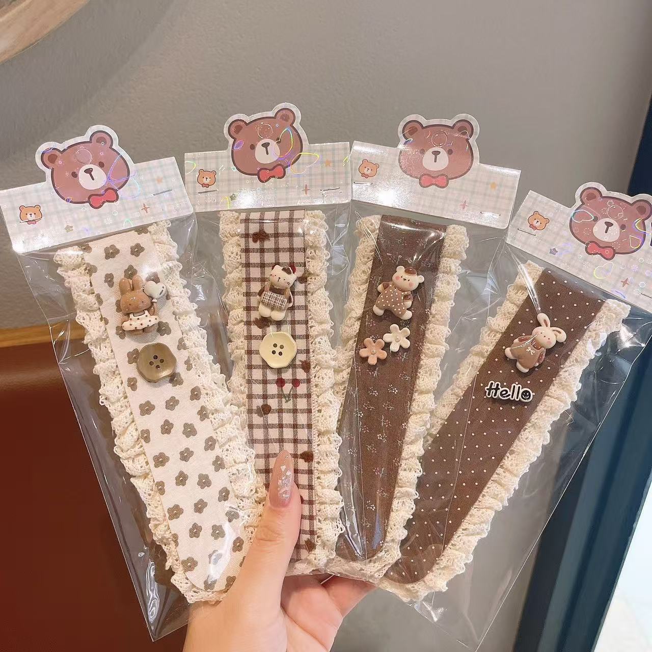 Milky coffee-colored hair stickers with lace trim, floral patterns, and plaid designs, sweet and versatile, suitable for children's bangs and stray hairs, polka dot hair stickers