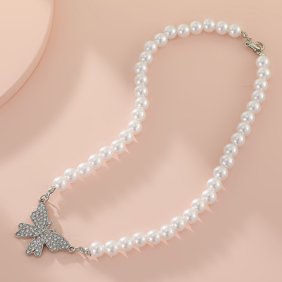 Retro Mariposa Perla De Imitación Aleación Embutido Diamantes De Imitación Mujeres Collar display picture 3