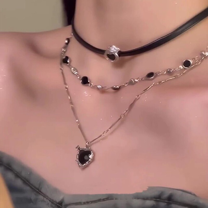 "Black Rope Sweet Cool Heart" Multi-layer Layered Necklace Female Spice Girl Sweet Cool Black Leather Rope Chain Collarbone Chain Choker Necklace