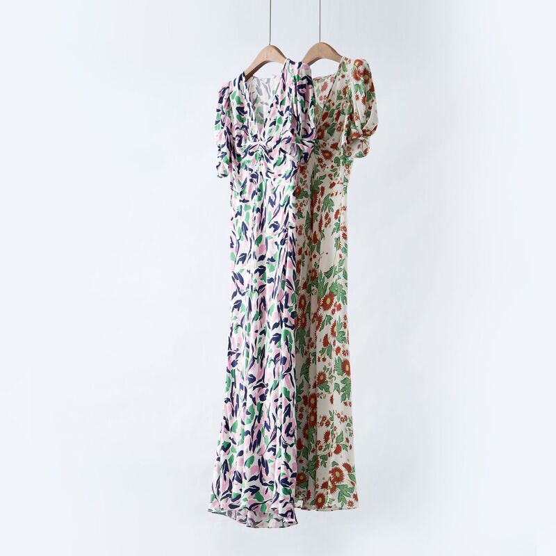 [Same Source as Cabinet Goods] Wooden Cabinet 4.2K~D*F25 Early Autumn New Pink and Purple Floral Pleated V Neck Waist Dress
