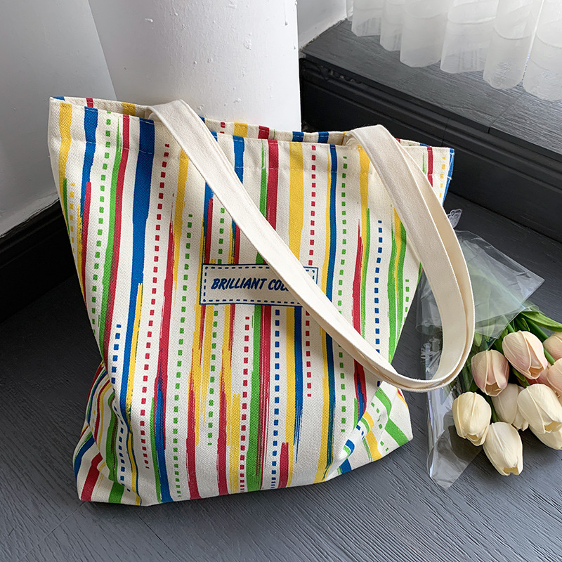 Women's Medium Canvas Rainbow Stripe Basic Zipper Canvas Bag display picture 9