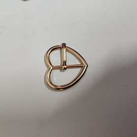 桃心针扣帽子配件