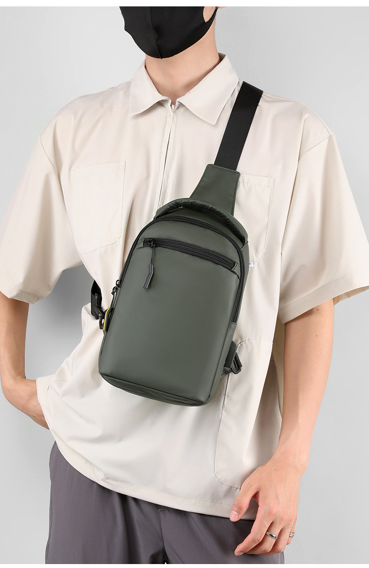 Sac poitrine homme bandoulière avec port usb sacoche pratique_voghion.com