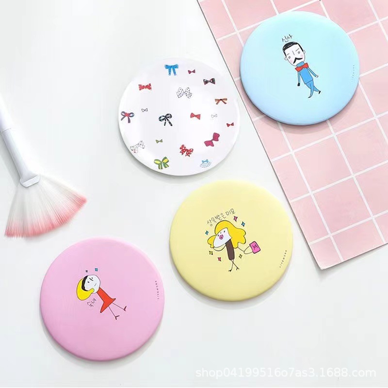 Cute small cartoon handheld round ultra thin mirror for students