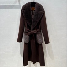 ���L�����L���M����q��ë���Ϛ��|ͨ���L��ˮ��ë�I�ֹ���������